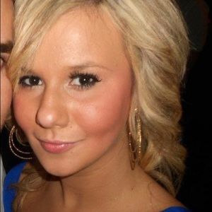 Meet your Posher, Edina